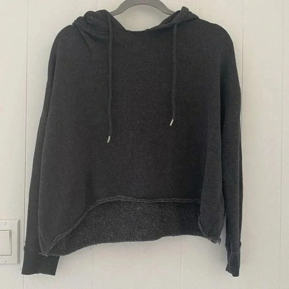 Brandy Melville Women's Gray Cropped Distressed Hem Long Sleeve Hoodie Size OS - Picture 1 of 5